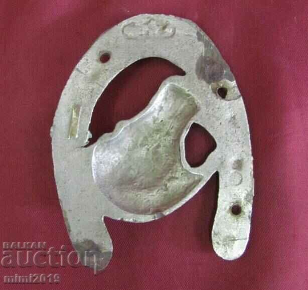 Delivery of Metal Souvenir Horseshoe and Horse Head for good luck Delivery of Metal Souvenir Horseshoe and Horse Head for good luck