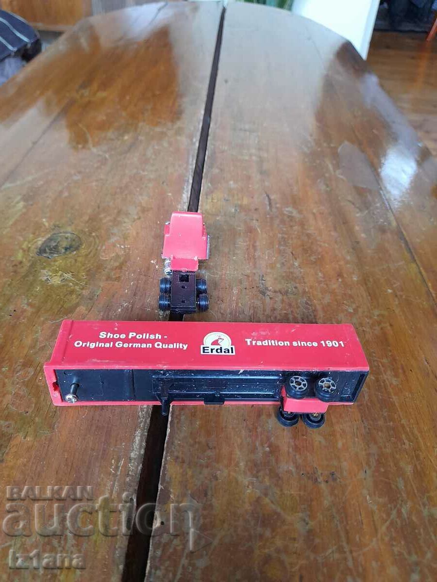 Old Erdal truck - 5 Old Erdal truck - 5