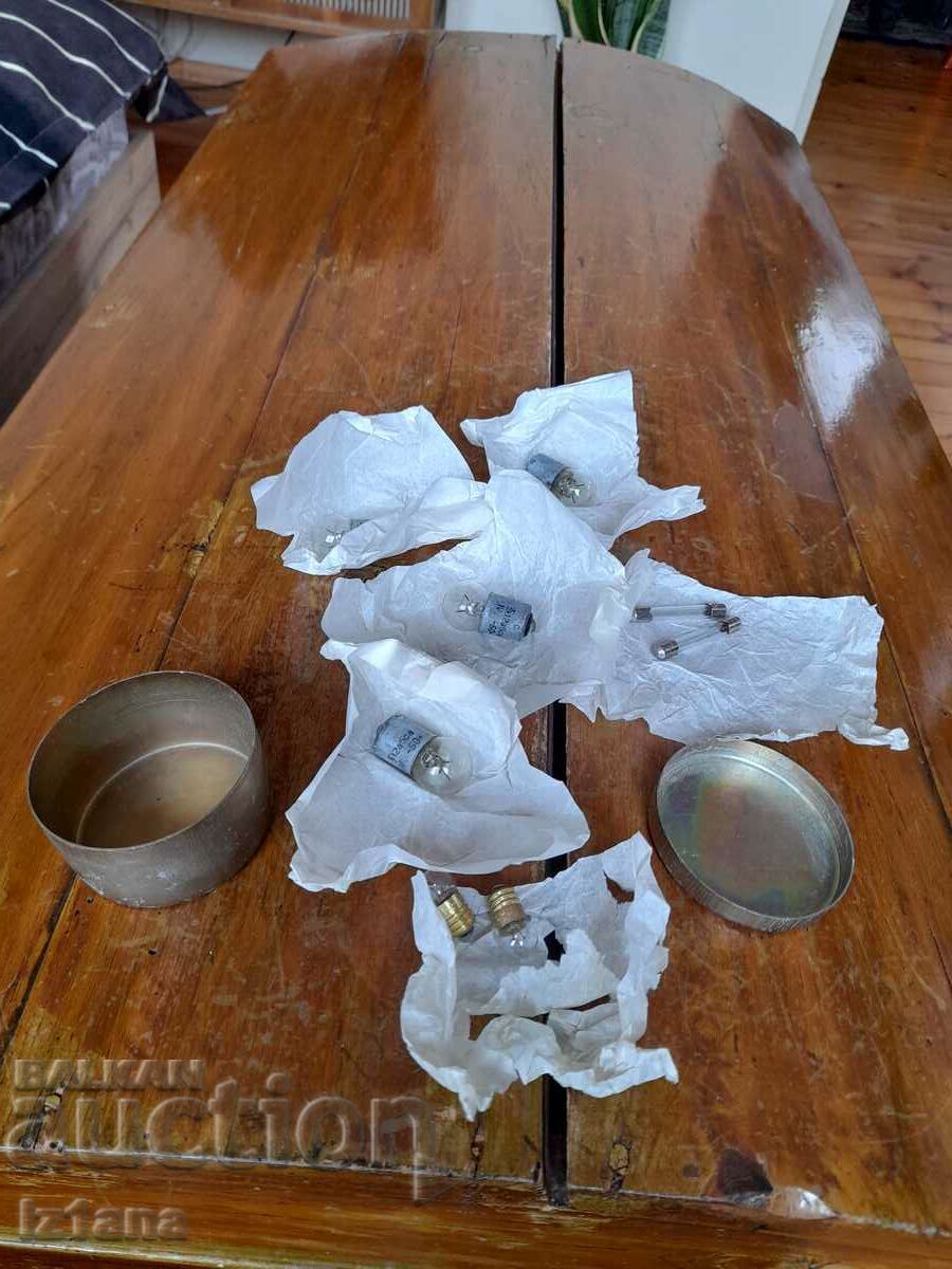 Old ZIP bulbs with price 38.00 BGN | € 19.43 Old ZIP bulbs with price 38.00 BGN | € 19.43