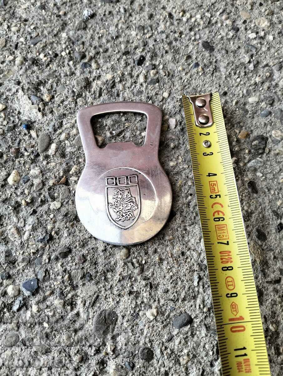 Deschis Veliko Tarnovo cu preț € 4.99 | 9.76 BGN