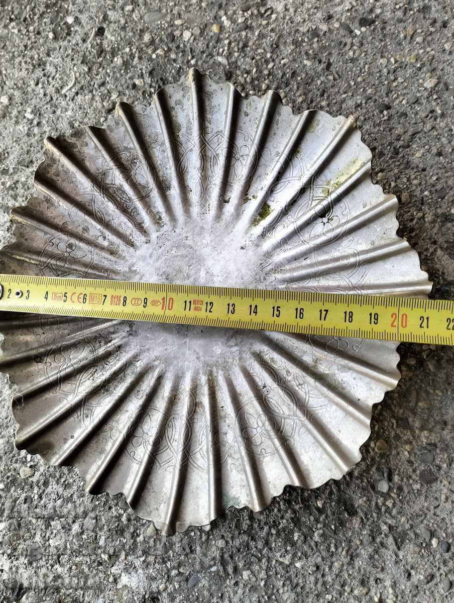 Licitație Fructe rusești din alamă Licitație Fructe rusești din alamă