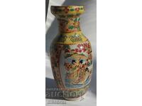 Porcelain Vase - Chinese motifs