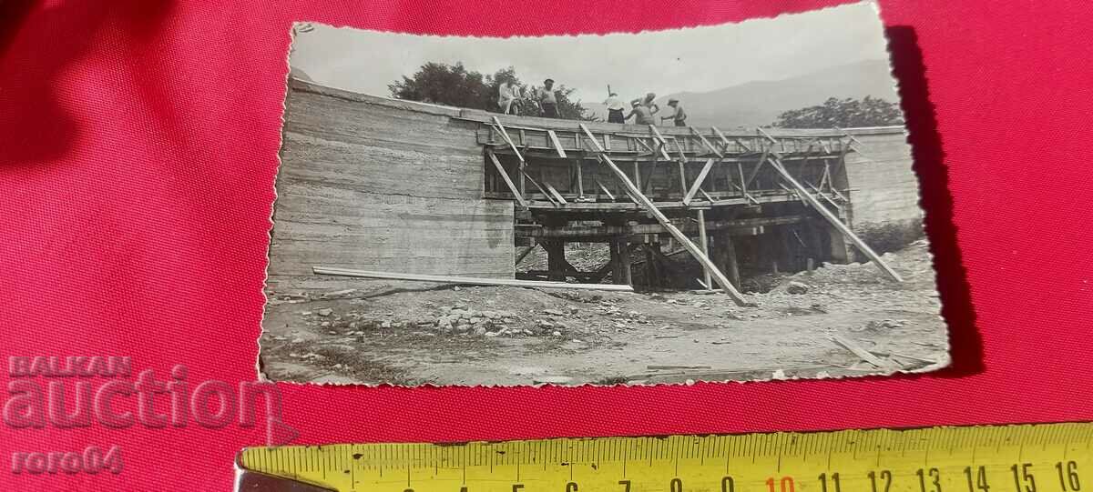 BRIDGE - CONSTRUCTION - MASTERS with price 13.50 BGN | € 6.90 BRIDGE - CONSTRUCTION - MASTERS with price 13.50 BGN | € 6.90