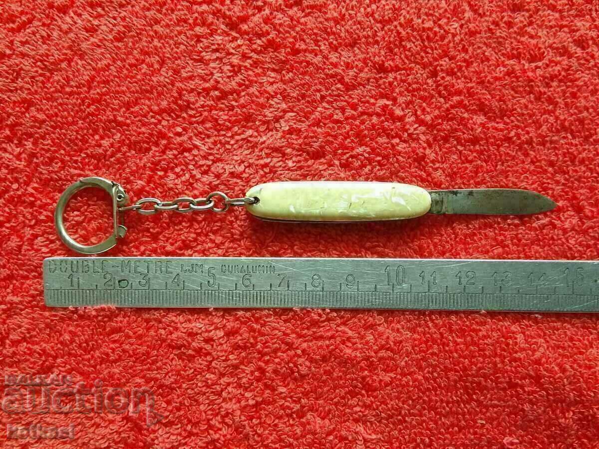 Cuțit de buzunar mic vechi MADE IN GERMANY cu preț € 5.00 | 9.78 BGN