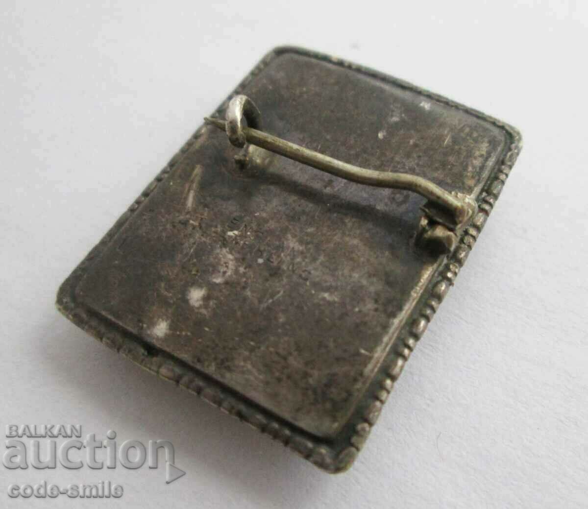 Old ladies silver brooch engraving goddess of the hunt Diana with price 130.00 BGN | € 66.47 Old ladies silver brooch engraving goddess of the hunt Diana with price 130.00 BGN | € 66.47