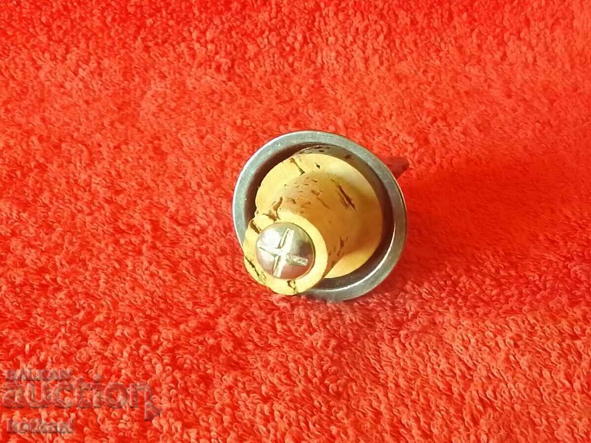 Capac de sticlă cu o figură metalică a unui ciorchine de struguri - 7