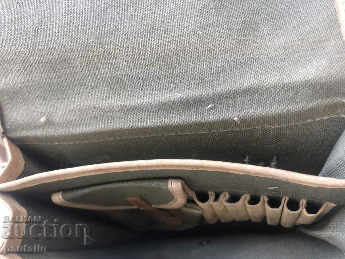 Delivery of military commander's bag