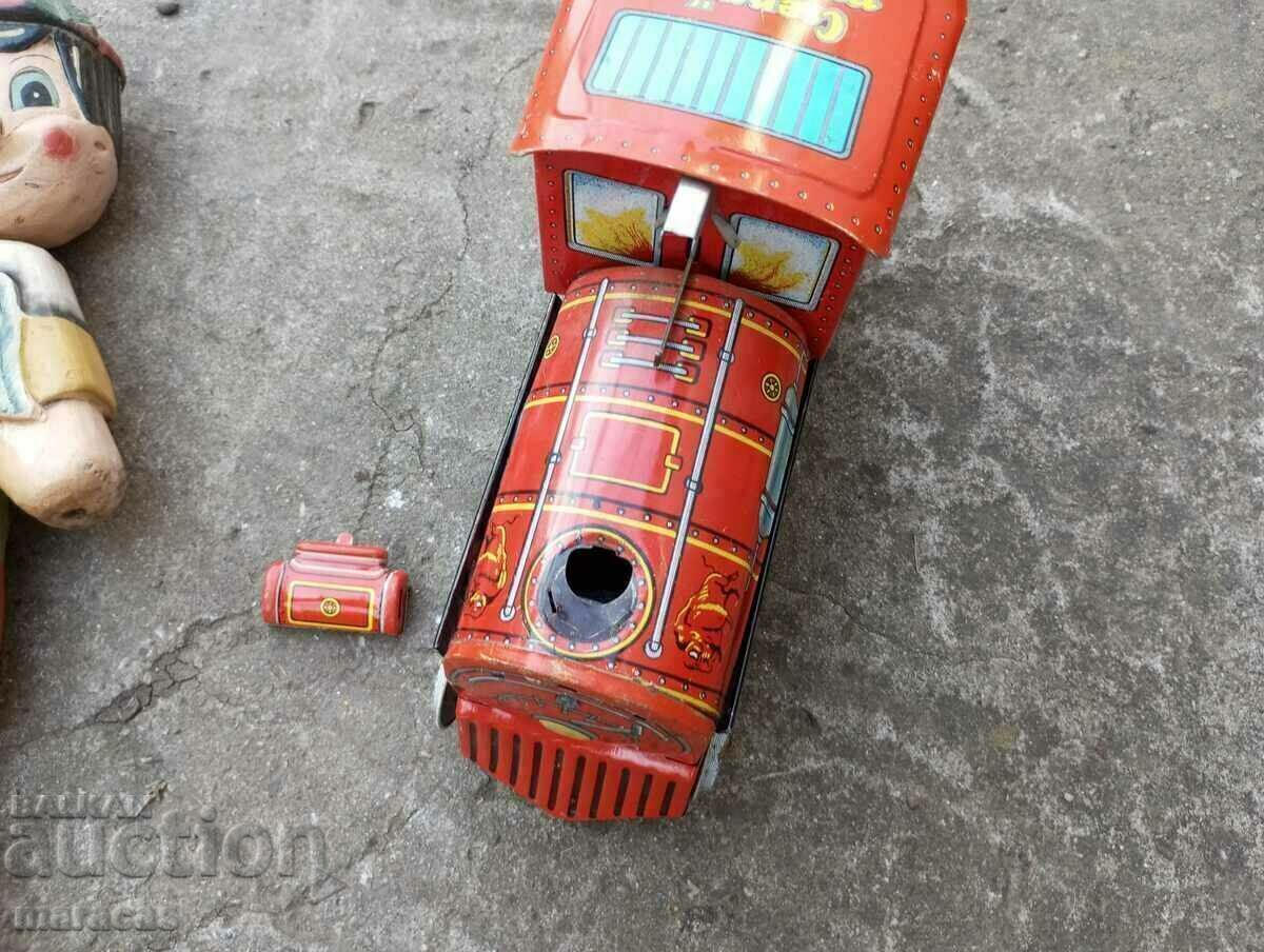 Auction  Old children's toys