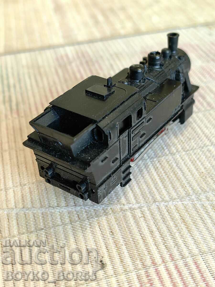 Delivery of Vintage Locomotive Toy Pico Delivery of Vintage Locomotive Toy Pico