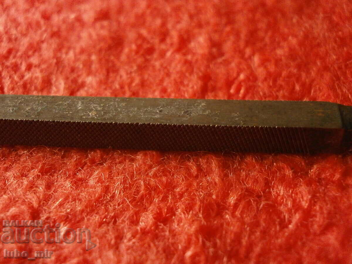 Доставка на СТАРА АМЕРИКАНСКА БИЖУТЕРСКА ПИЛА Доставка на СТАРА АМЕРИКАНСКА БИЖУТЕРСКА ПИЛА