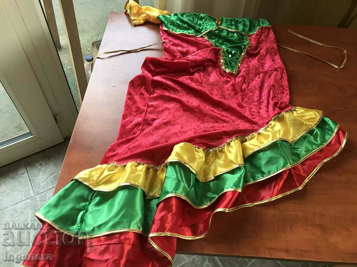 ROCHIE DE CARNAVAL PENTRU PETRECERI SI BANCHETE cu preț 19.00 BGN | € 9.71
