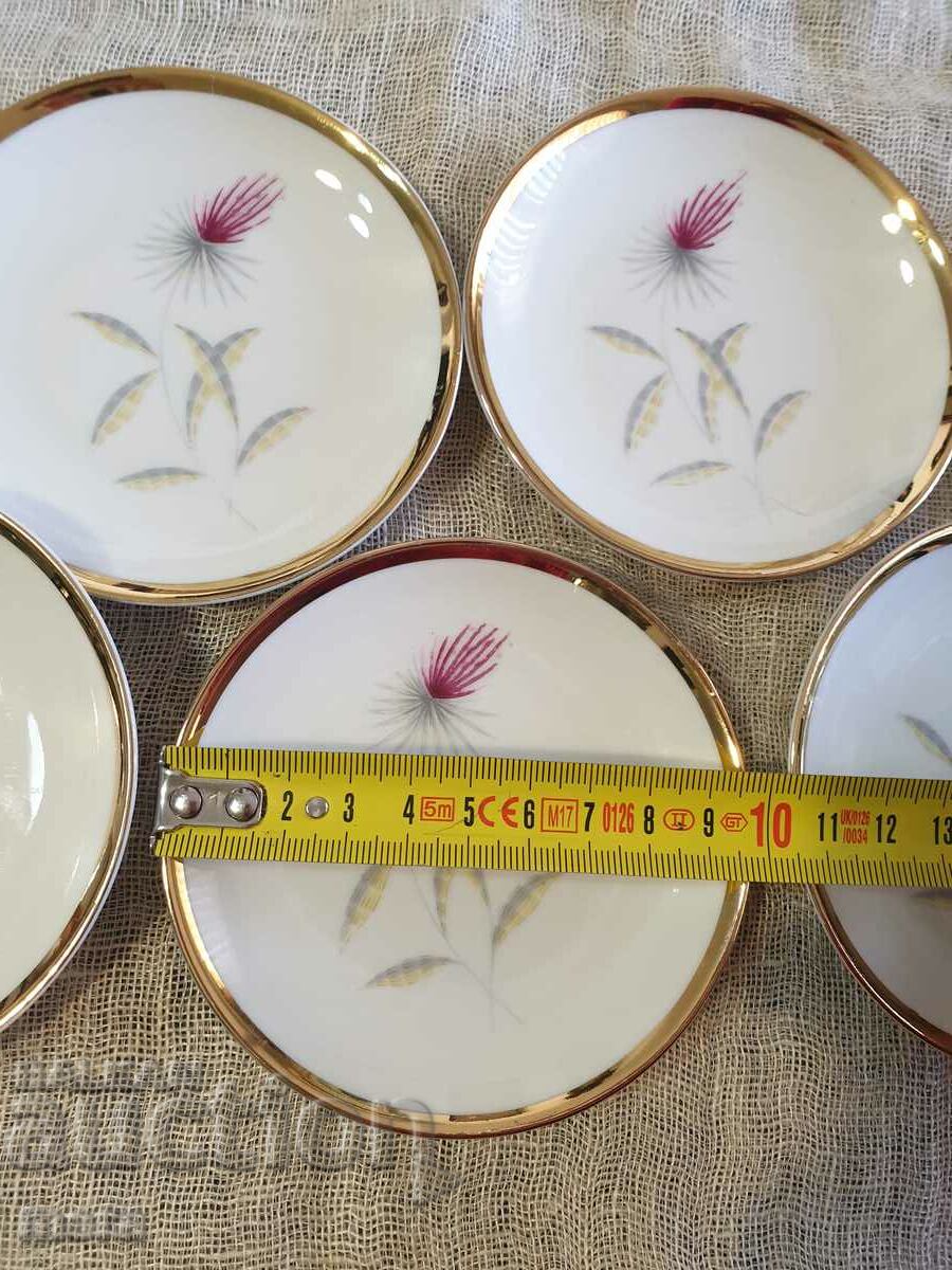 Auction Porcelain saucers-Bavaria Johann Seltmann Vohenstrauß-6 pcs Auction Porcelain saucers-Bavaria Johann Seltmann Vohenstrauß-6 pcs