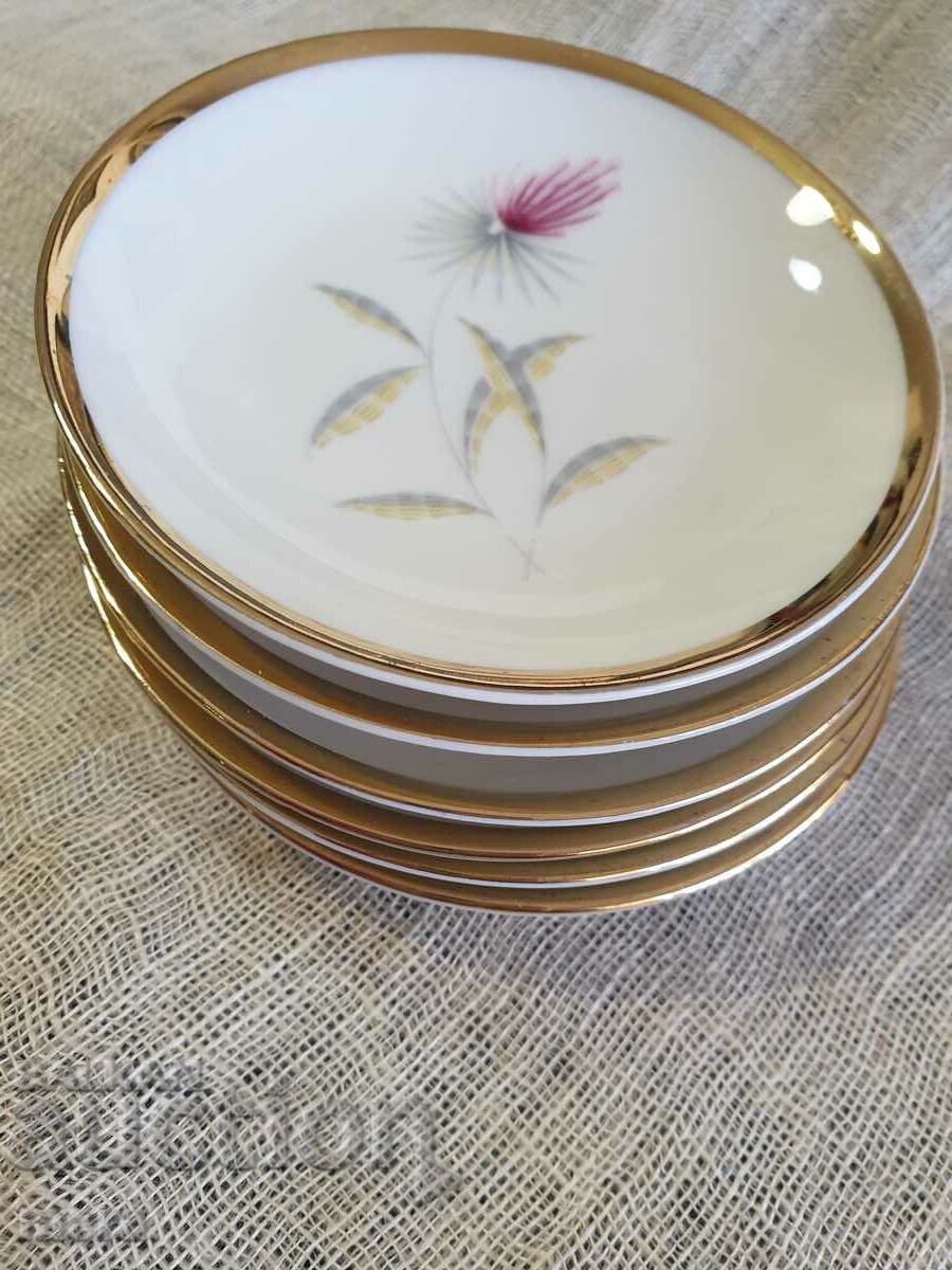 Delivery of Porcelain saucers-Bavaria Johann Seltmann Vohenstrauß-6 pcs Delivery of Porcelain saucers-Bavaria Johann Seltmann Vohenstrauß-6 pcs