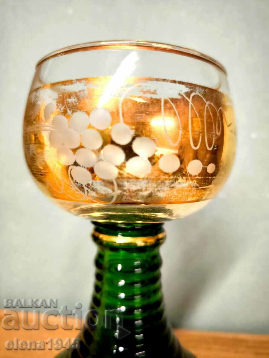 Auction Vintage wine glasses Auction Vintage wine glasses