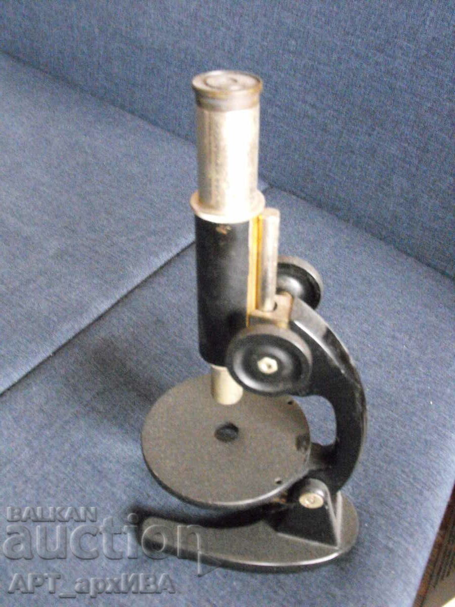 A MICROSCOPE and a box of bacteria preparations! - 5