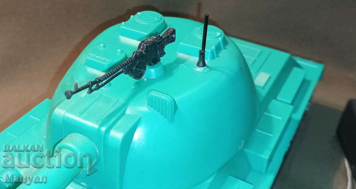 Old Soviet mechanized toy - tank. - 7
