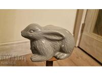 Large porcelain rabbit, New.