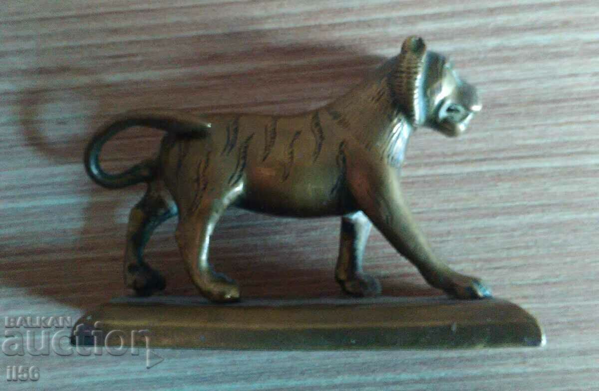 Old figure/sculpture/sculpture - lion with price 40.00 BGN | € 20.45