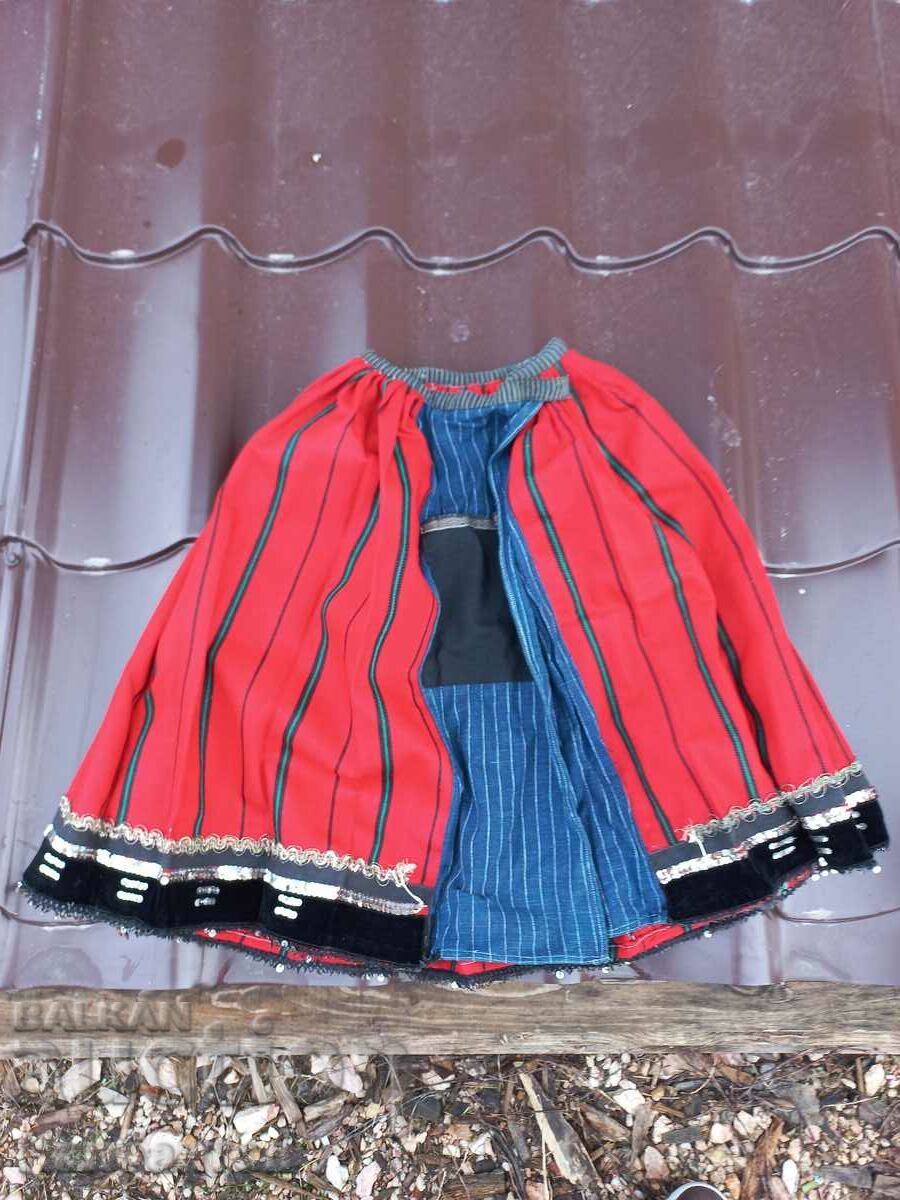 OLD WOMEN'S SKIRT DRESS WORN with price 150.00 BGN | € 76.69 OLD WOMEN'S SKIRT DRESS WORN with price 150.00 BGN | € 76.69