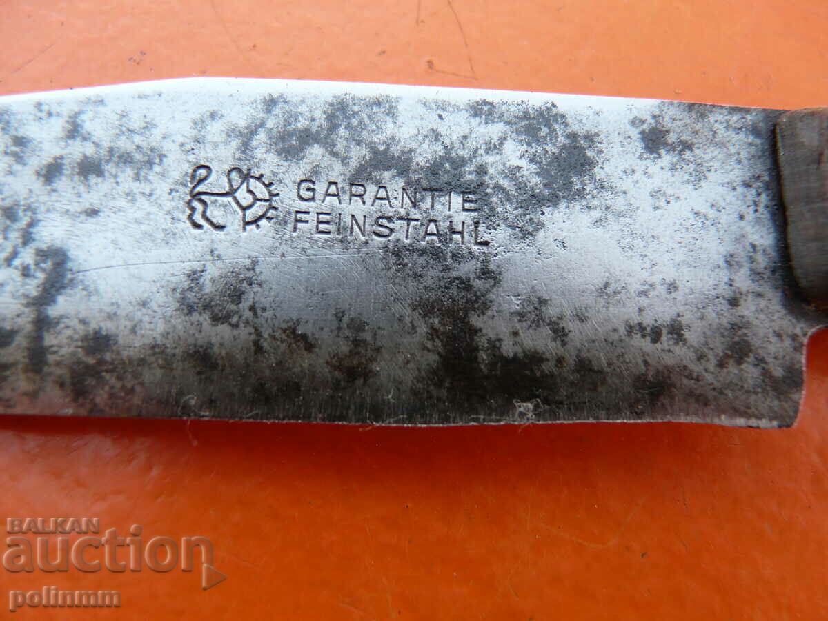 Delivery of Old collector's knife - 146 Delivery of Old collector's knife - 146