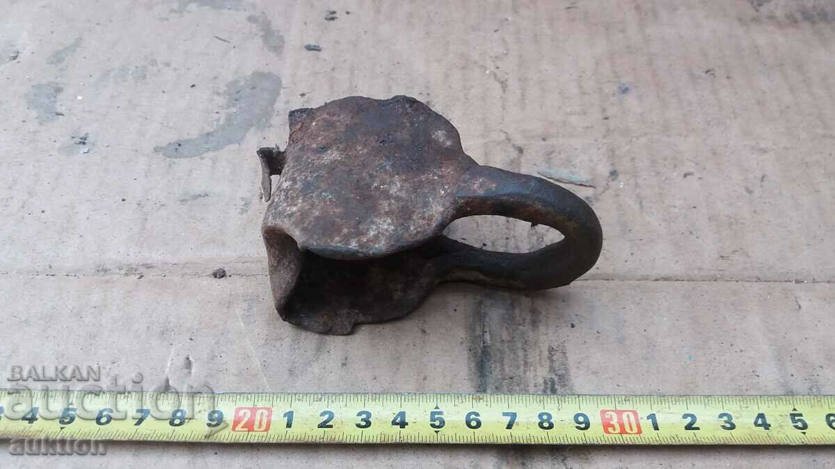 ΠΑΛΙΑ ΣΦΥΡΗΤΕΡΗ ΚΛΕΙΔΑΡΙΑ με τιμή 1.99 BGN | € 1.02 ΠΑΛΙΑ ΣΦΥΡΗΤΕΡΗ ΚΛΕΙΔΑΡΙΑ με τιμή 1.99 BGN | € 1.02