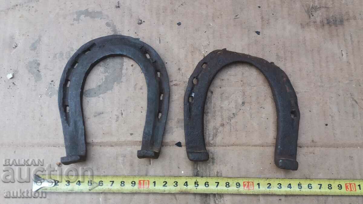 LOT OF TWO WROUGHT HORSESHOES with price 2.99 BGN | € 1.53 LOT OF TWO WROUGHT HORSESHOES with price 2.99 BGN | € 1.53