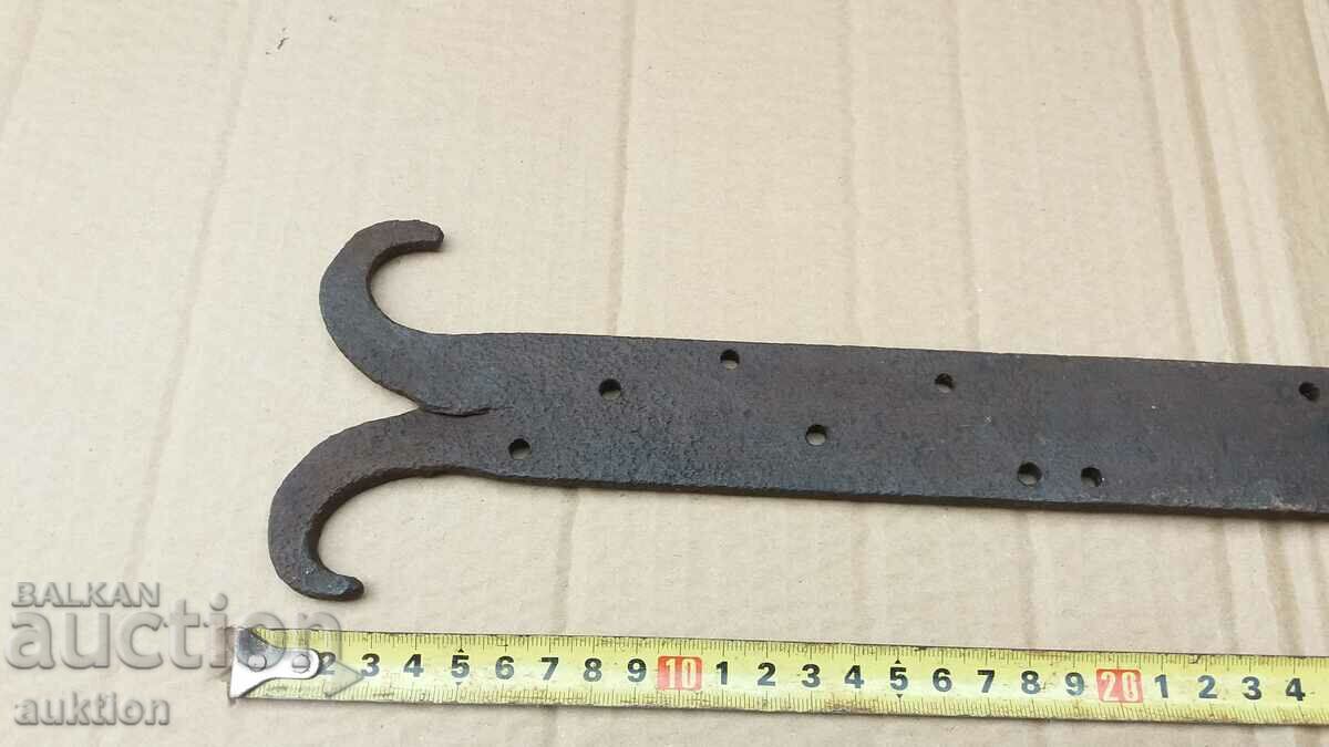 Auction WROUGHT REVIVAL HINGE FROM THE GATE Auction WROUGHT REVIVAL HINGE FROM THE GATE