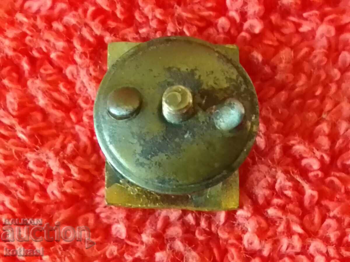Auction Old Bronze Badge Screw Enamel 5 Five Centime Bull Post Auction Old Bronze Badge Screw Enamel 5 Five Centime Bull Post
