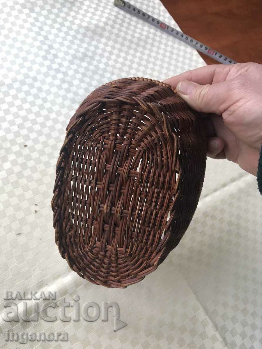 Auction PANER PANERKA WOOD WINNED FRUCTIERA Auction PANER PANERKA WOOD WINNED FRUCTIERA