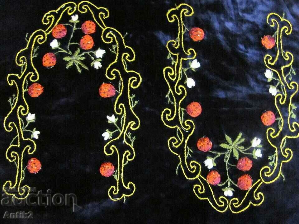 19th Century Folk Art Motifs with price 40.00 BGN | € 20.45 19th Century Folk Art Motifs with price 40.00 BGN | € 20.45