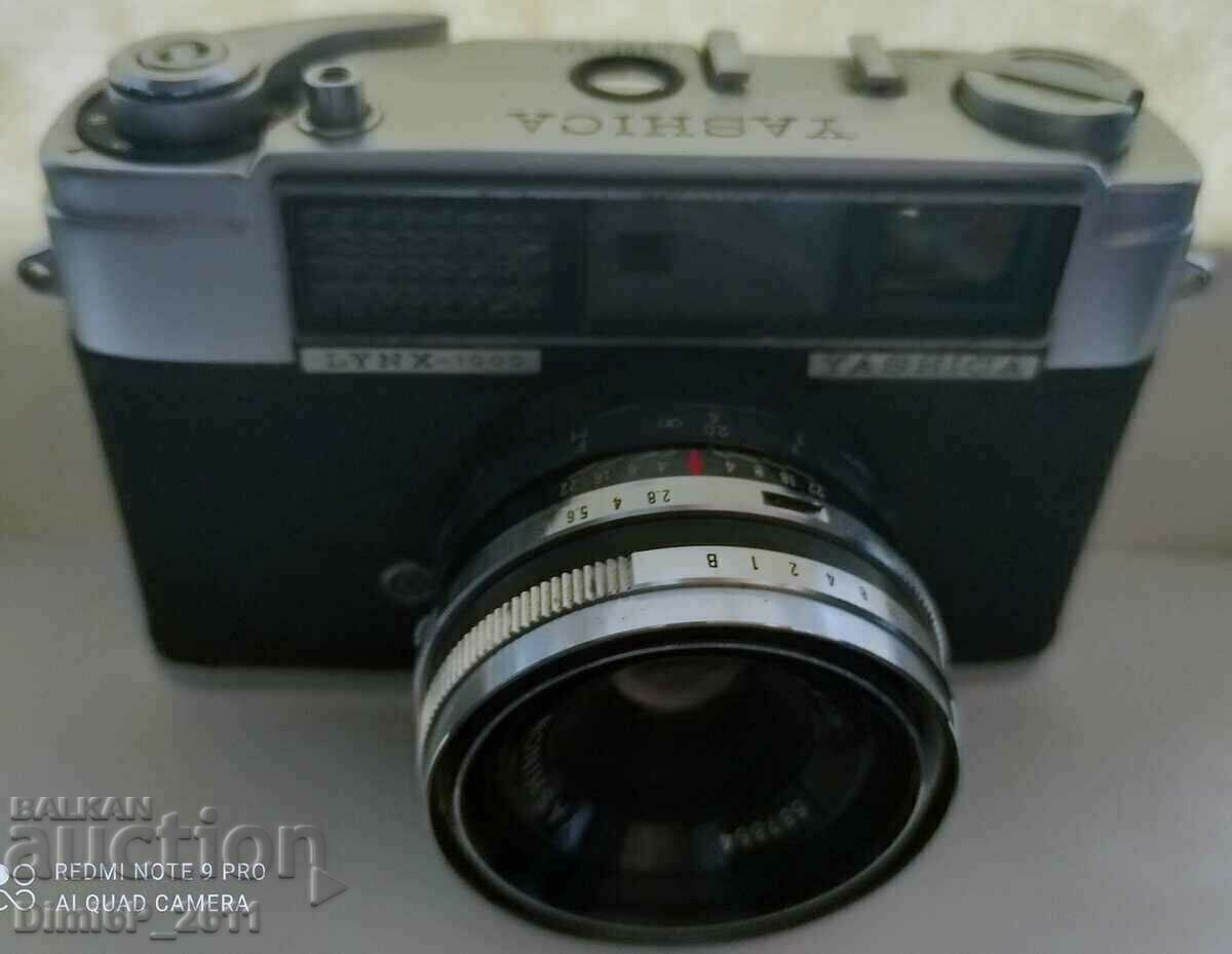Vintage camera Yashica Lynx-1000 35mm lens with price 60.00 BGN | € 30.68