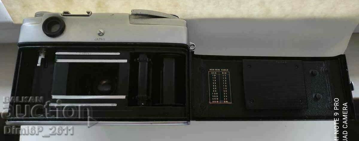 Vintage camera Yashica Lynx-1000 35mm lens - 5