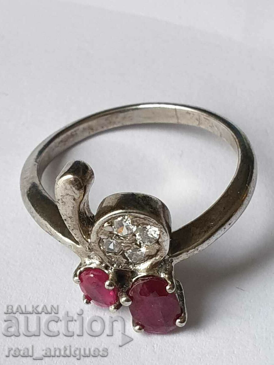 Сребърен пръстен с рубини и циркони