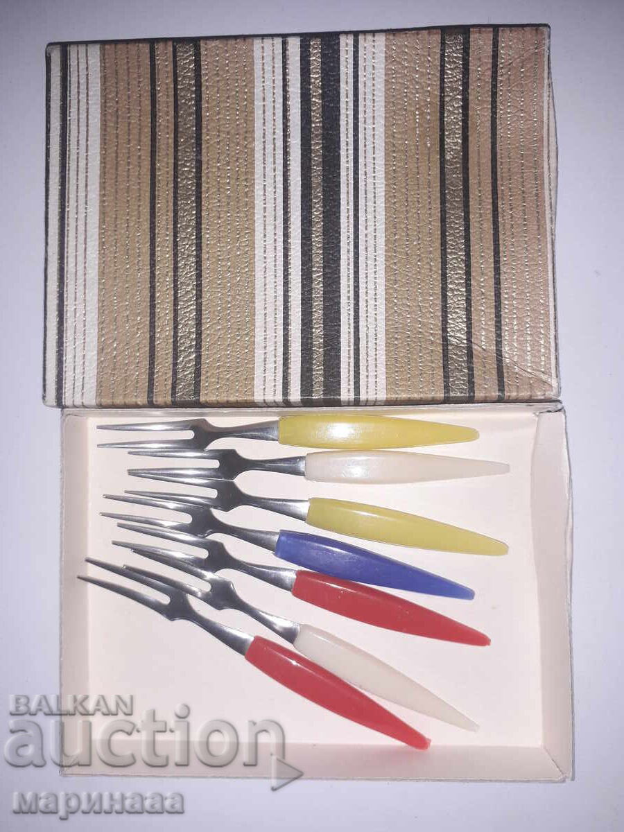 КОМПЛЕКТ ВИЛИЧКИ с цена 3.00 лв. | € 1.53 КОМПЛЕКТ ВИЛИЧКИ с цена 3.00 лв. | € 1.53