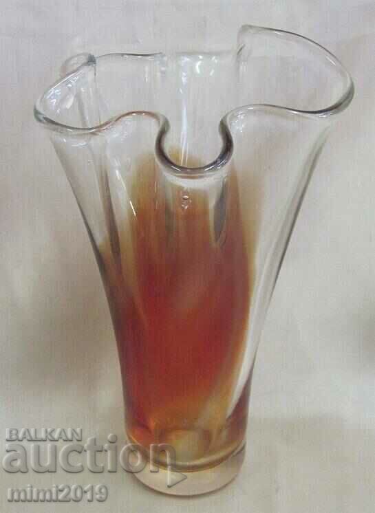 Auction Vintich Crystal Glass Vase Auction Vintich Crystal Glass Vase