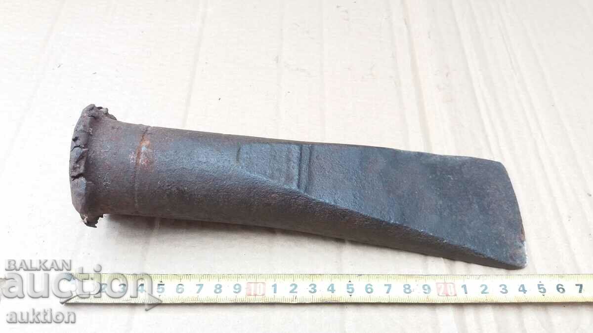 Auction OLD SOLID CUTTER, CARPASS WEDGE Auction OLD SOLID CUTTER, CARPASS WEDGE