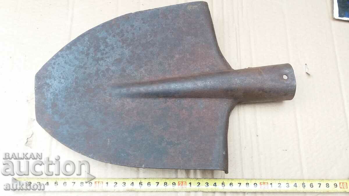 OLD STRAIGHT SHOVEL with price 6.99 BGN | € 3.57 OLD STRAIGHT SHOVEL with price 6.99 BGN | € 3.57