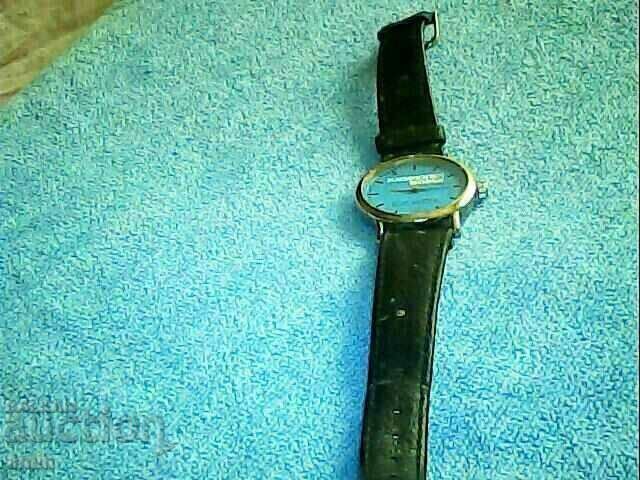 2pcs 4disnu chargers 4brand new works without batteries - 6