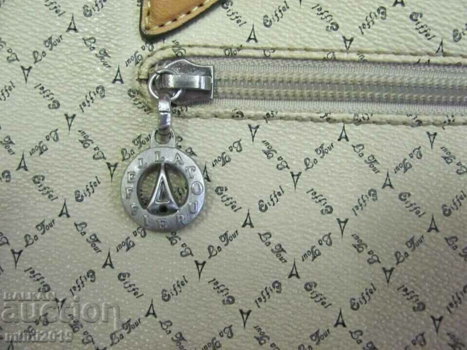 Delivery of Vintich Original Women's Brand Bag Delivery of Vintich Original Women's Brand Bag