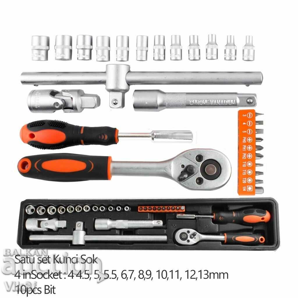 Folding metal tool case with 85 pieces - 6 Folding metal tool case with 85 pieces - 6