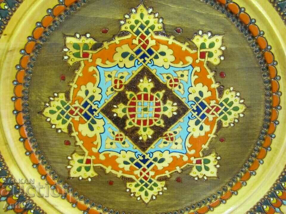 Vintich Decorative Wooden Plate Folk Art Motifs with price 30.00 BGN | € 15.34 Vintich Decorative Wooden Plate Folk Art Motifs with price 30.00 BGN | € 15.34