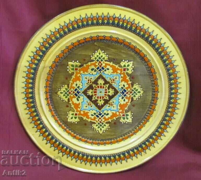 Vintich Decorative Wooden Plate Folk Art Motifs
