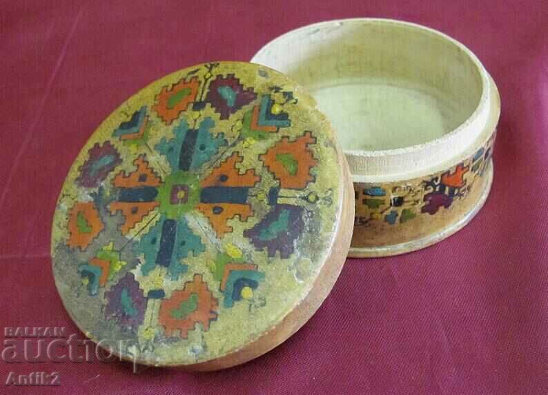 Auction 19th century Wooden Box for Powder - Poudriera Auction 19th century Wooden Box for Powder - Poudriera