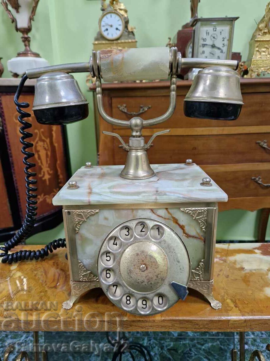 Mare telefon antic german Onyx