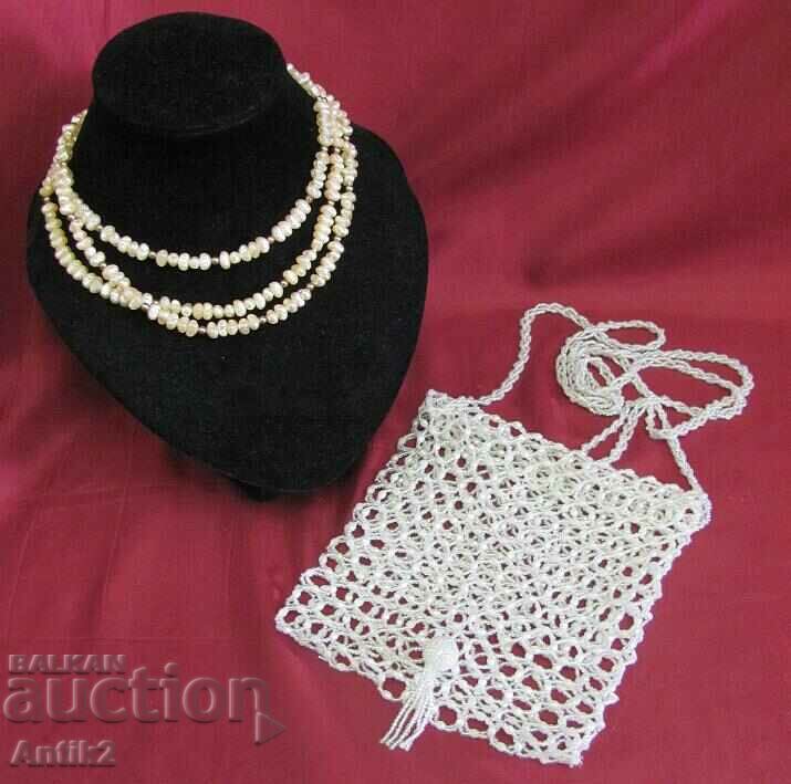 60's Women's Set-Pearl Necklace and Beaded Handbag