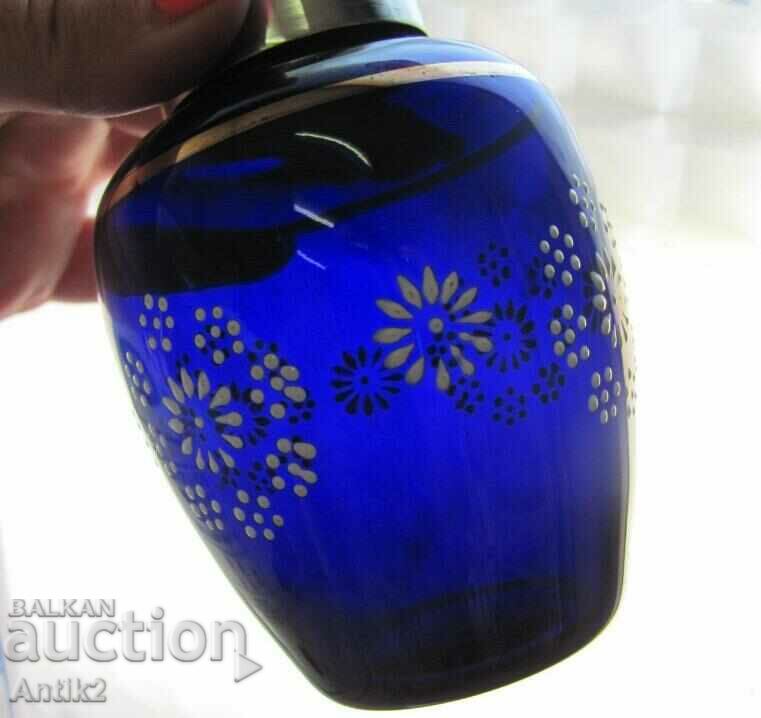 30's Glass Jar for Women's Cosmetics - 5 30's Glass Jar for Women's Cosmetics - 5