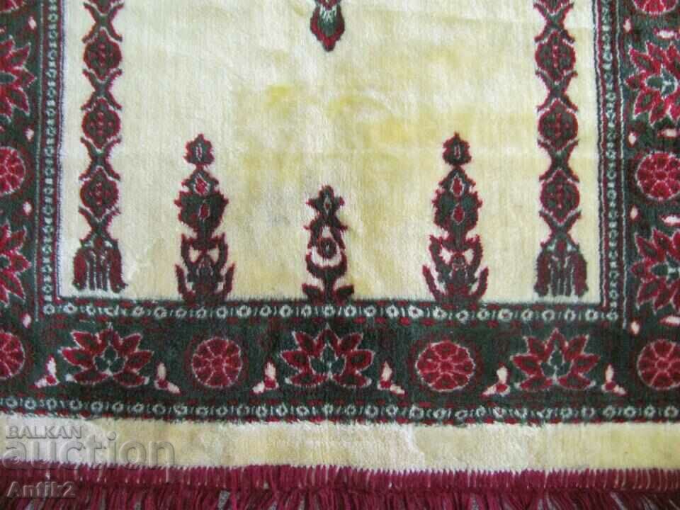 50's Turkish Prayer Rug - 5 50's Turkish Prayer Rug - 5