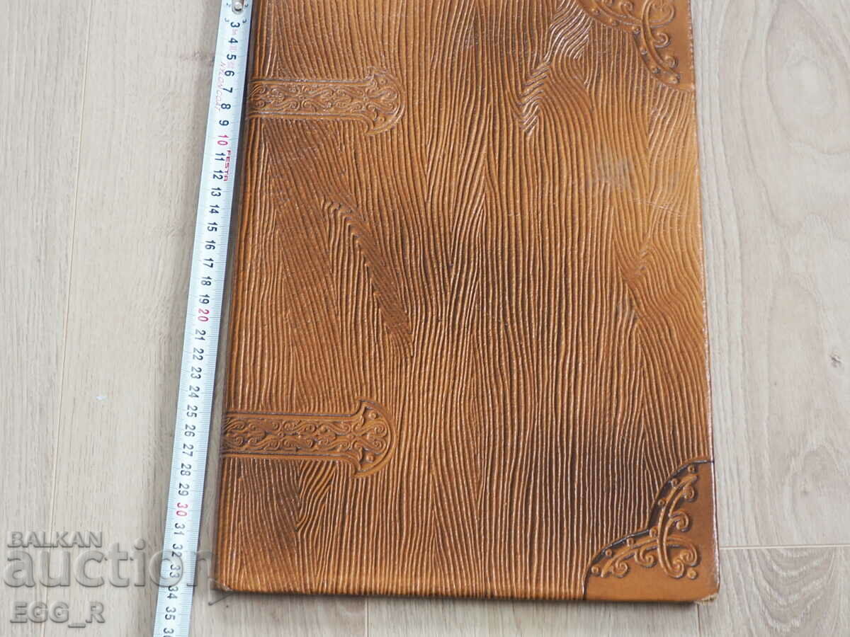 Old leather leather folder Illustration Instruction