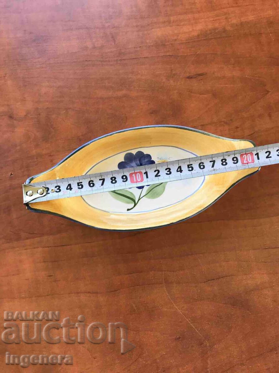 Auction PORCELAIN DISH FOR NUTS OR OTHER Auction PORCELAIN DISH FOR NUTS OR OTHER