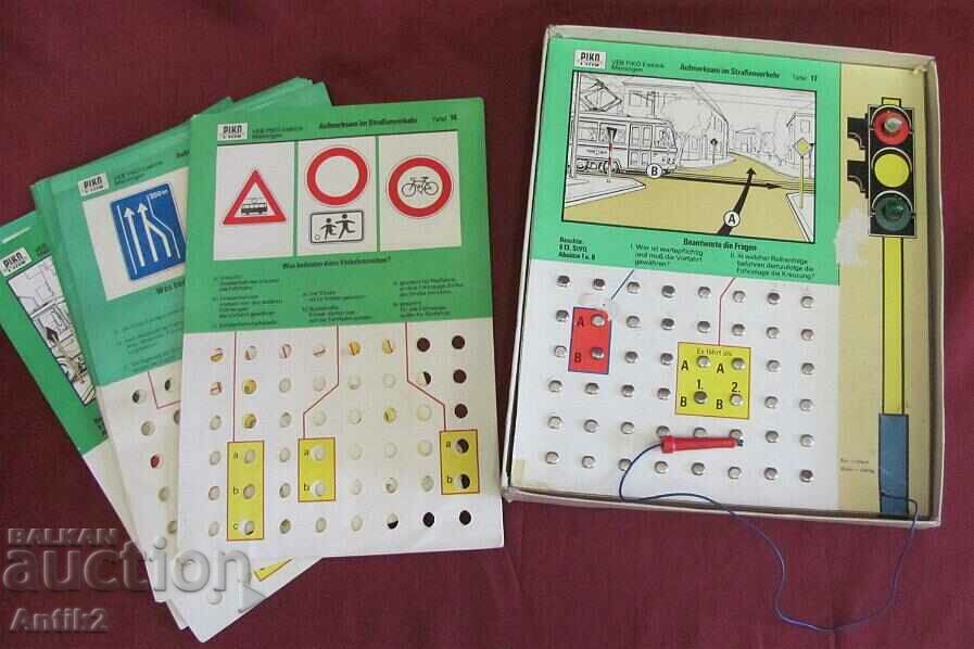 Delivery of 60's Children's Game-Electrical Test-Rules of Motion Delivery of 60's Children's Game-Electrical Test-Rules of Motion